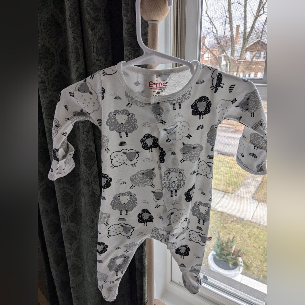 Magnetic Me Newborn Footie